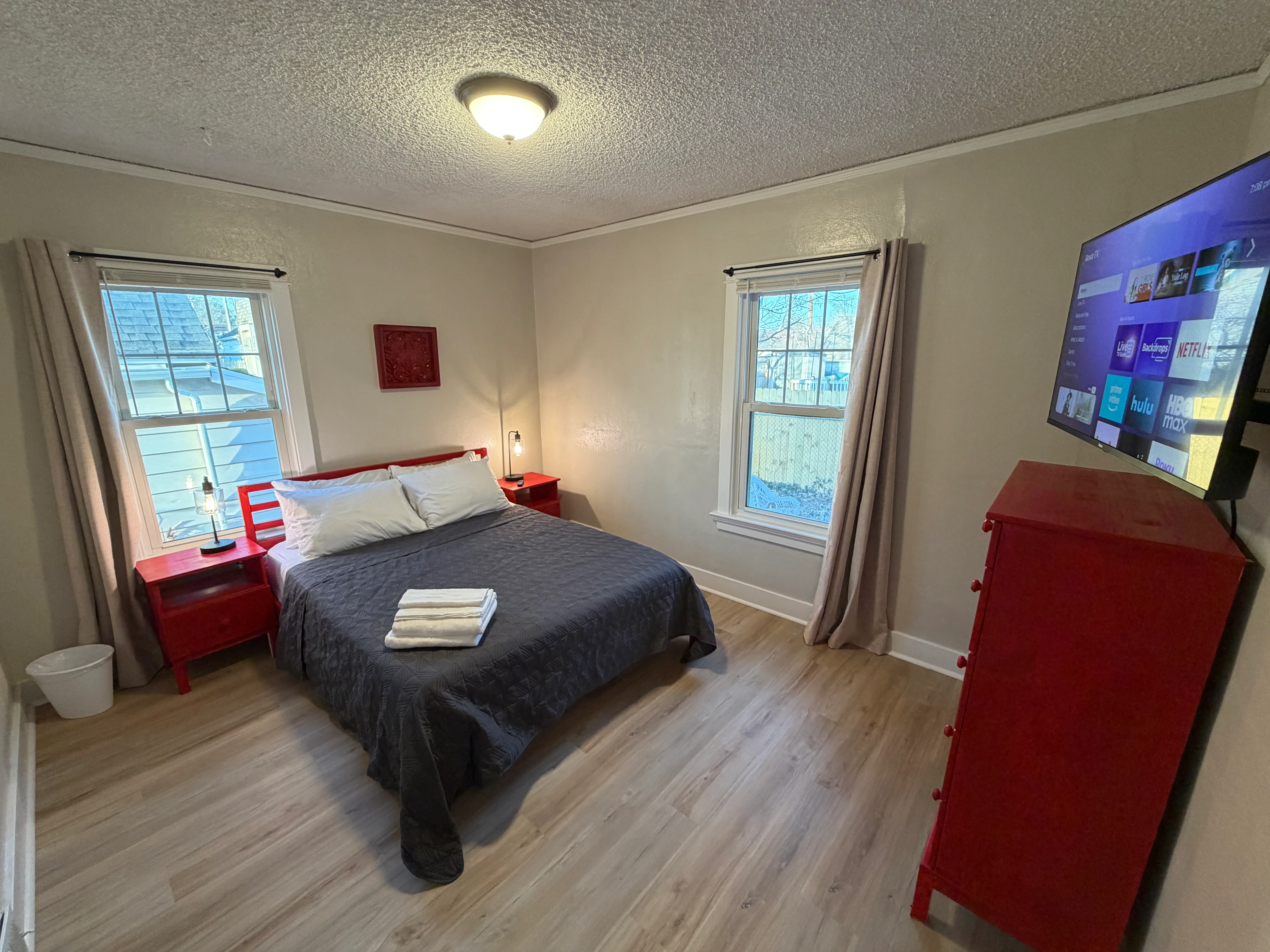 Bedroom 2 at The Land of Cleve, Dayton OH