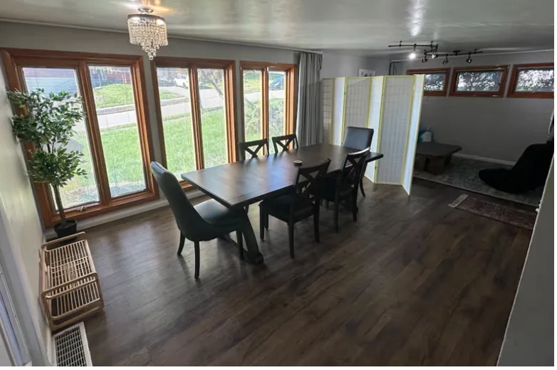Dining room at The Reading Retreat, Dayton OH