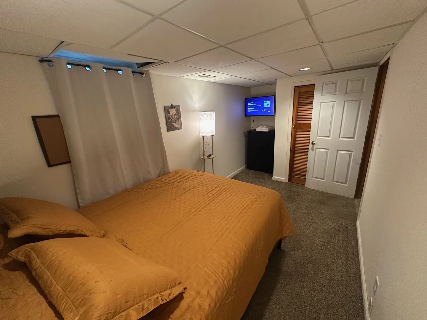Bedroom at The Snooze on Cruz, Dayton OH