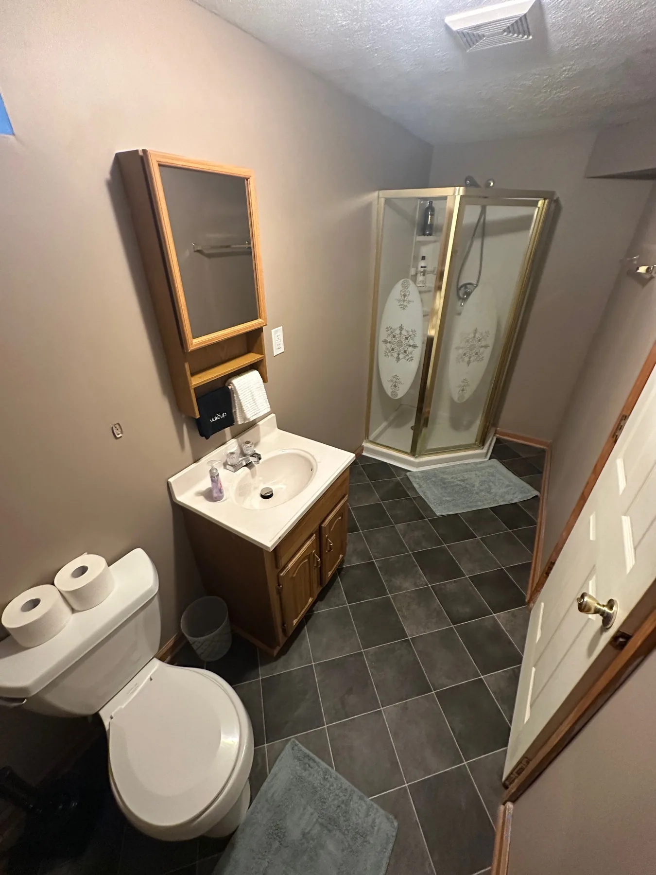 Bathroom at The Snooze on Cruz, Dayton OH